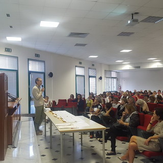 Grande successo per il Polo Tecnologico Imperiese all'evento di accoglienza delle famiglie dei nuovi iscritti Grande successo per il Polo Tecnologico Imperiese all'evento di accoglienza delle famiglie dei nuovi iscritti