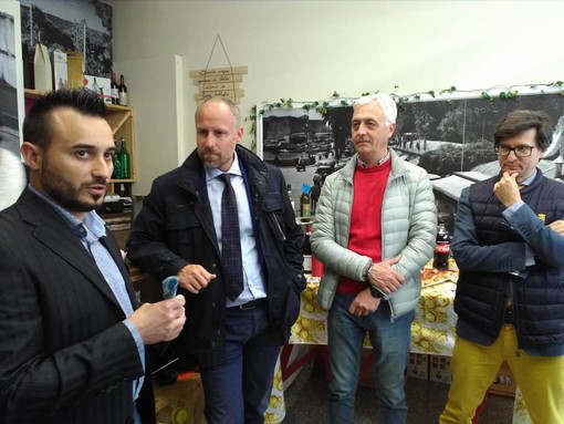 Sanremo: ieri sera incontro organizzato da Alessandro Santucci insieme a Sergio Tommasini Sanremo: ieri sera incontro organizzato da Alessandro Santucci insieme a Sergio Tommasini