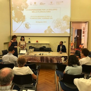 Le immagini dall'Istituto Regionale per la Floricoltura
