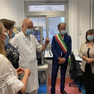 Coronavirus: in funzione da questa mattina all'ospedale di Sanremo i nuovi macchinari per testare più di mille tamponi al giorno (Foto e Video)