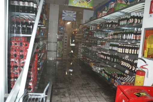 Principio d'incendio al 'Billa': è stato probabilmente un difetto all'impianto di aerazione Principio d'incendio al 'Billa': è stato probabilmente un difetto all'impianto di aerazione