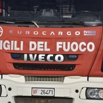 Taggia: brucia un magazzino sulla strada verso Castellaro, intervento dei Vigili del Fuoco