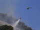 San Biagio della Cima: incendio di bosco e sterpaglie vicino al paese, intervento di Vvf e Volontari (Video)