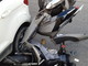 Sanremo: con la moto si incastra sotto un'auto all'incrocio tra via Roma e corso Mombello (Foto)