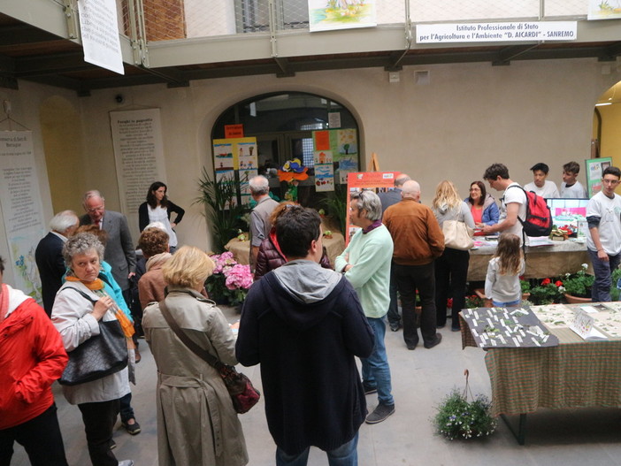 Superata quota 14.000 presenze alle ore 12.00 dell’ultimo giorno della manifestazione “La Forza della Natura”. Superata quota 14.000 presenze alle ore 12.00 dell’ultimo giorno della manifestazione “La Forza della Natura”.