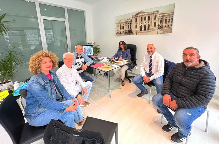 Bordighera: ieri sera l'incontro inaugurale del circolo cittadino del movimento politico Indipendenza (Foto) Bordighera: ieri sera l'incontro inaugurale del circolo cittadino del movimento politico Indipendenza (Foto)