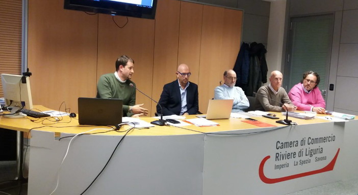 Imperia: ieri alla Camera di Commercio un incontro sulla fatturazione elettronica con la Confesercenti Imperia: ieri alla Camera di Commercio un incontro sulla fatturazione elettronica con la Confesercenti