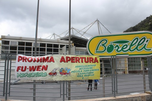 Imperia: l'ex "Borelli" ospiterà un nuovo centro commerciale cinese, il 4 maggio l'inaugurazione Imperia: l'ex "Borelli" ospiterà un nuovo centro commerciale cinese, il 4 maggio l'inaugurazione