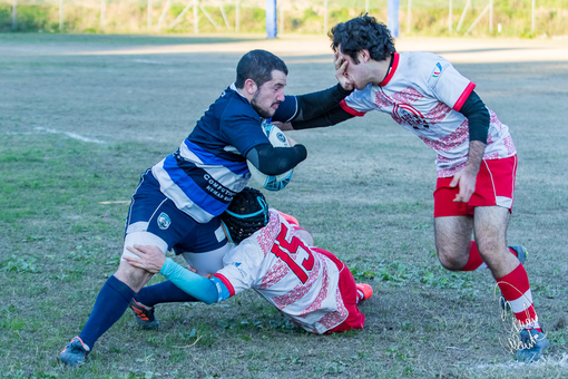 Union Riviera Rugby seniores ferma la capolista Savona: non c’è posto per i deboli di cuore
