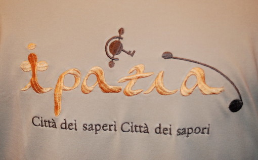 Sanremo: lunedì prossimo alla libreria 'Ipazia' presentazione del libro 'La vera storia di Babbo Natale'