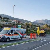 Sanremo: scontro tra una moto ed un Tir allo svincolo dell'autostrada, 64enne in elicottero in gravi condizioni (Foto) Sanremo: scontro tra una moto ed un Tir allo svincolo dell'autostrada, 64enne in elicottero in gravi condizioni (Foto)
