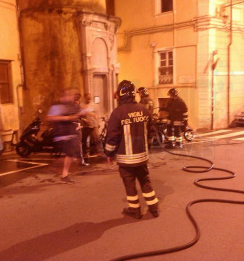 Sanremo: a fuoco stanotte uno scooter in via Borea, è il quarto incendio in pochi giorni