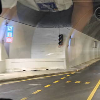 Semaforo verde al nuovo tunnel di Tenda: alle ore 12 Anas ha aperto al transito per i veicoli provenienti dal versante italiano