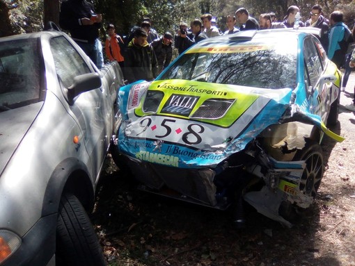Rally di Sanremo: durante lo 'shakedown' incidente per il cuneese Michele Tassone, lui è illeso ma la gara è in forse