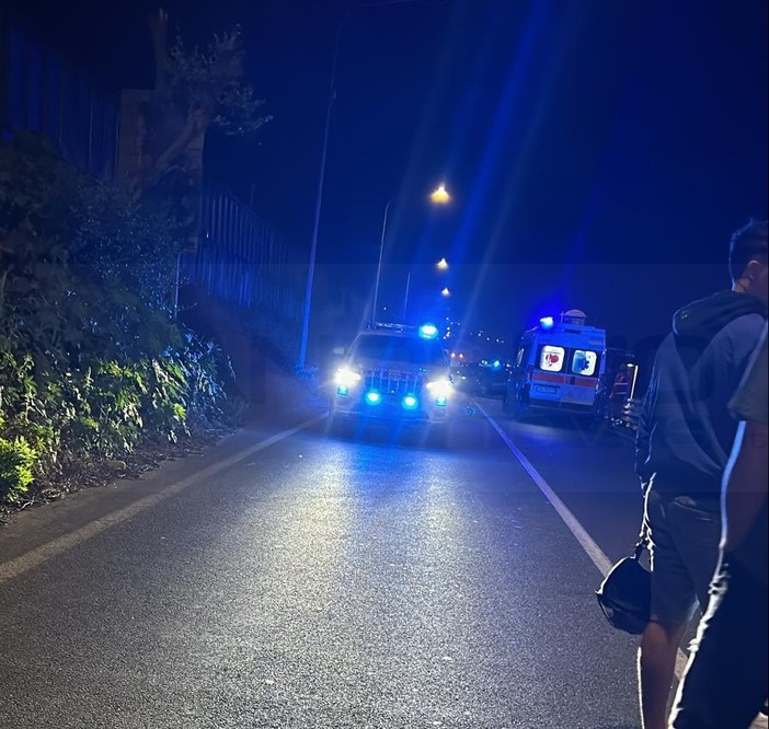 Riva Ligure: schianto sull'Aurelia tra una moto e uno scooter, tre feriti di cui uno in gravi condizioni (Foto) Riva Ligure: schianto sull'Aurelia tra una moto e uno scooter, tre feriti di cui uno in gravi condizioni (Foto)