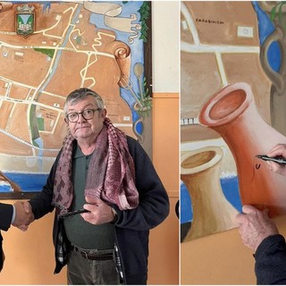Vallecrosia, l'artista Ivan Secco dona un quadro al Comune (Foto)