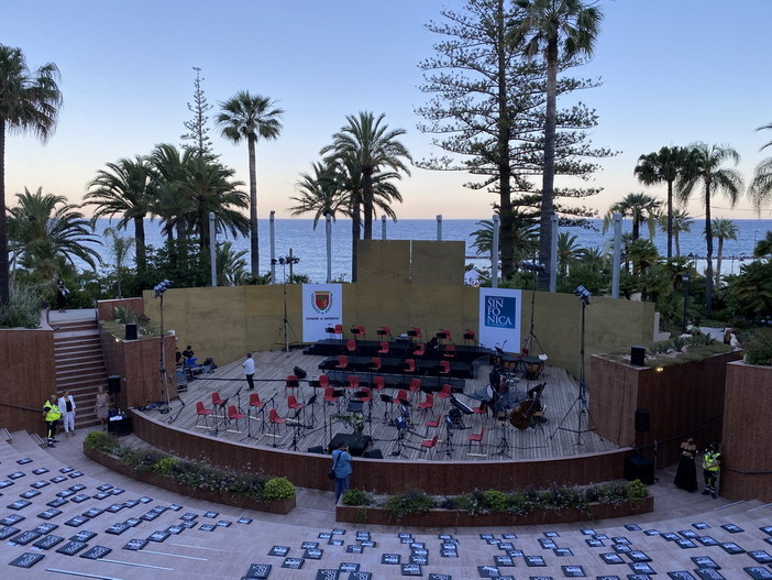 Festival di Sanremo: oggi il Sindaco ha parlato con Lucio Presta, non verrà utilizzato dalla Rai il 'Franco Alfano' Festival di Sanremo: oggi il Sindaco ha parlato con Lucio Presta, non verrà utilizzato dalla Rai il 'Franco Alfano'