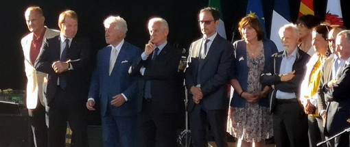 Nizza: su invito di Estrosi i sindaci di Imperia, Bordighera, Dolceacqua e Ventimiglia ‘Nizza celebra l'Italia’ Nizza: su invito di Estrosi i sindaci di Imperia, Bordighera, Dolceacqua e Ventimiglia ‘Nizza celebra l'Italia’