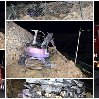 Sanremo: escavatore distrutto da un incendio in strada San Pietro, intervento dei Vigili del Fuoco Sanremo: escavatore distrutto da un incendio in strada San Pietro, intervento dei Vigili del Fuoco