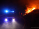 Pietrabruna: incendio boschivo nella notte su più fronti, indagini in corso