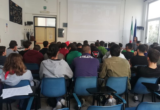 Donazione di sangue e midollo osseo: incontro degli alunni del 'Marconi' di Imperia e Sanremo con Fidas e Aido