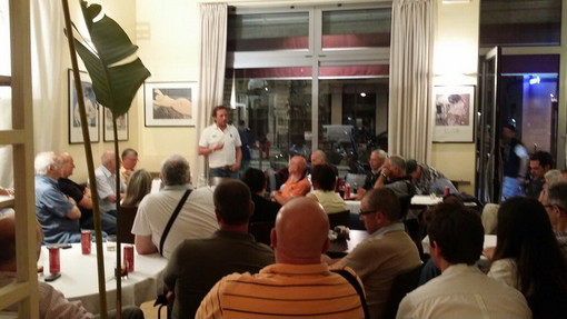 Sanremo: 'Incontrando Baggioli', ieri sera al ristorante 'Charleston' il primo di una serie di incontro Sanremo: 'Incontrando Baggioli', ieri sera al ristorante 'Charleston' il primo di una serie di incontro