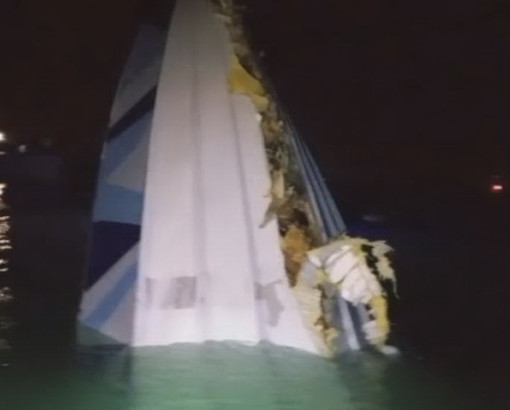 Tre morti nell'incidente in offshore a Venezia: l'equipaggio era partito ieri da Montecarlo per tentare un record (Video) Tre morti nell'incidente in offshore a Venezia: l'equipaggio era partito ieri da Montecarlo per tentare un record (Video)