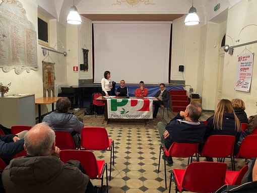 L'incontro alla Federazione Operaia di Sanremo L'incontro alla Federazione Operaia di Sanremo