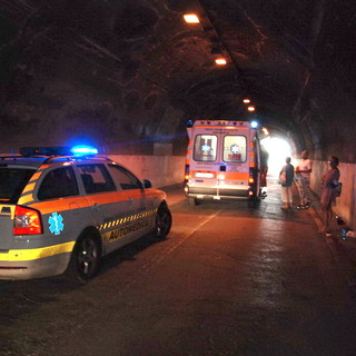 Ventimiglia: auto urta quattro turisti francesi a piedi nella galleria della Marina di San Giuseppe