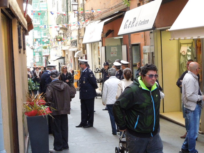 Sanremo: dopo l'esposto scattano le denunce per diffamazione in via Palazzo Sanremo: dopo l'esposto scattano le denunce per diffamazione in via Palazzo