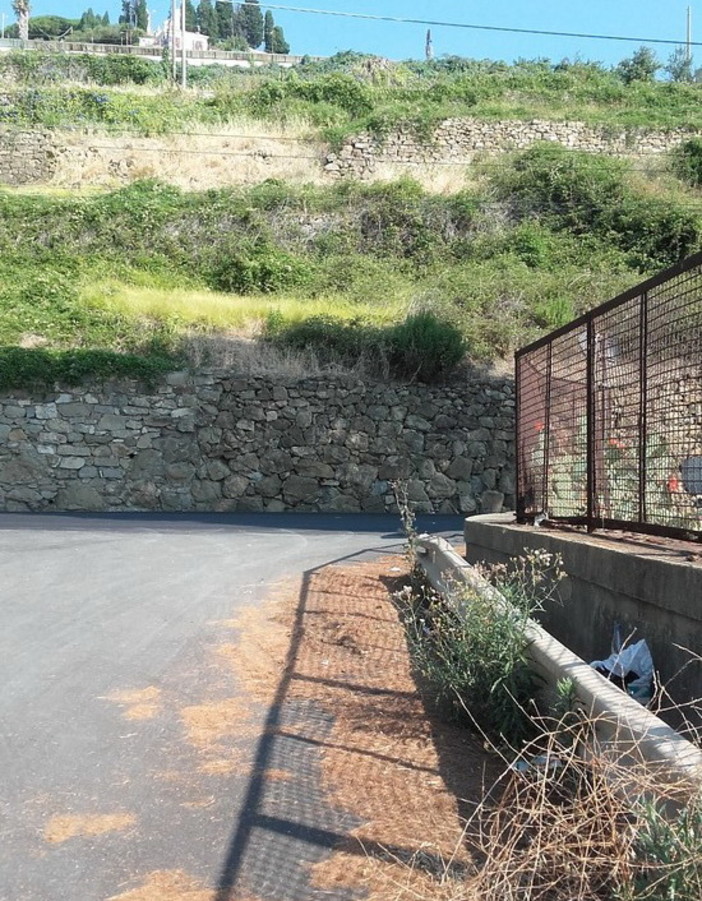 Sanremo: manca la segnaletica in un incrocio dell'Aurelia in zona depuratore, la preoccupazione di un lettore
