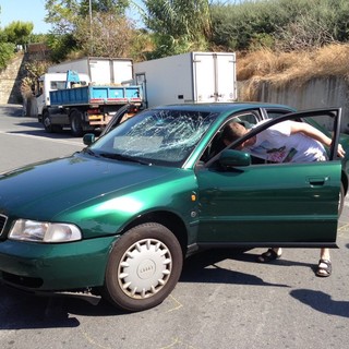 Sanremo: scontro tra uno scooter ed un'auto nella zona di Bussana, giovane portato in ospedale Sanremo: scontro tra uno scooter ed un'auto nella zona di Bussana, giovane portato in ospedale