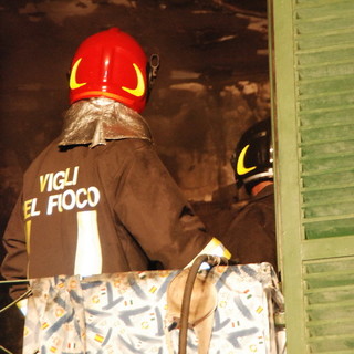 Imperia: principio di incendio ad una canna fumaria in località Montegrazie Imperia: principio di incendio ad una canna fumaria in località Montegrazie