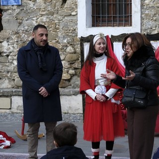 Vallecrosia, "Il Natale ai tempi di Tik Tok" anima il centro storico (Foto) Vallecrosia, "Il Natale ai tempi di Tik Tok" anima il centro storico (Foto)