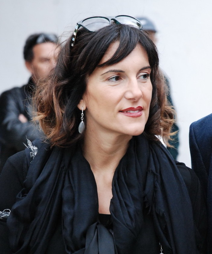 Raffaella Paita candidata del centrosinistra alla carica di governatore della Regione Liguria. Raffaella Paita candidata del centrosinistra alla carica di governatore della Regione Liguria.