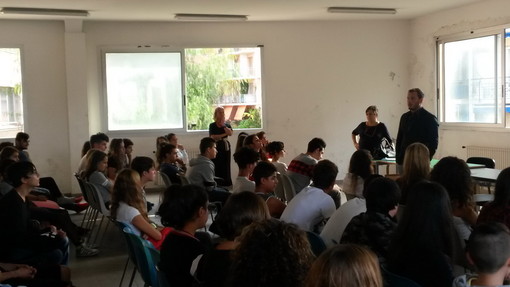 Ventimiglia: rientro a scuola sotto i migliori auspici per gli studenti dell’Istituto Fermi-Polo Ventimiglia: rientro a scuola sotto i migliori auspici per gli studenti dell’Istituto Fermi-Polo