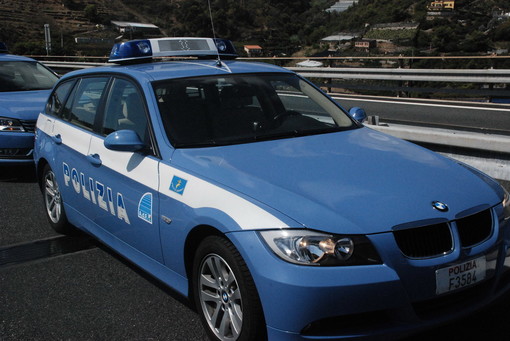 Ventimiglia: la Polizia Stradale arresta un 21enne colpito da mandato d'arresto europeo