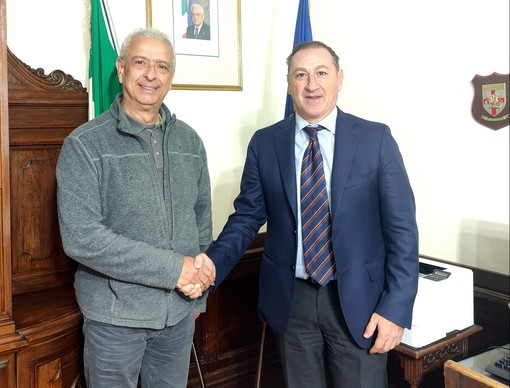 Imperia: Prefetto incontra il Presidente provinciale UNICEF per rafforzare le iniziative di tutela dei minori Imperia: Prefetto incontra il Presidente provinciale UNICEF per rafforzare le iniziative di tutela dei minori