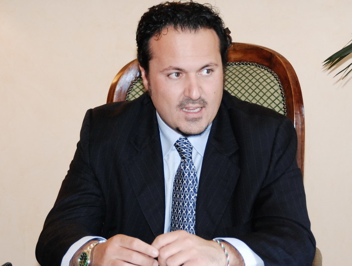 Zoccarato risponde a Valle: “Disposti al confronto ma solo con chi investe nel proprio albergo”