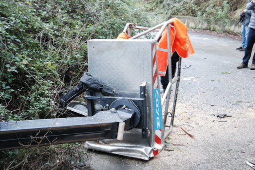Sanremo: cede il braccio di un carrello elevatore in Valle Armea, 42enne operaio in gravi condizioni