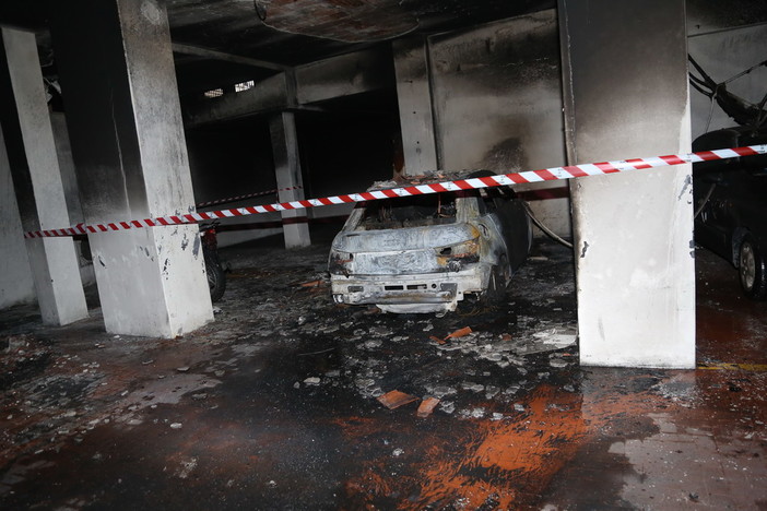Sanremo: è doloso l'incendio di stanotte in corso Inglesi, presa di mira nuovamente una donna Sanremo: è doloso l'incendio di stanotte in corso Inglesi, presa di mira nuovamente una donna