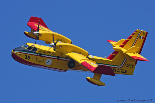Imperia: incendio in frazione Chiappa a Villa Faraldi, tra poco in azione il Canadair