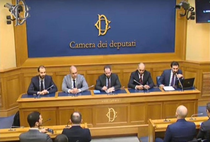 A Sanremo conferenza dedicata alla Blockchain, al Metaverso e agli NFT con Mirko Falleri A Sanremo conferenza dedicata alla Blockchain, al Metaverso e agli NFT con Mirko Falleri