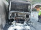Bordighera: gomme e telone di un autoarticolato a fuoco al casello, nessun ferito e incendio spento dai Vvf (Foto) Bordighera: gomme e telone di un autoarticolato a fuoco al casello, nessun ferito e incendio spento dai Vvf (Foto)