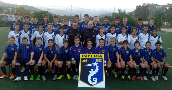 Calcio giovanile: gli Esordienti 2001 dell'Imperia Calcio si aggiudicano il torneo della Befana a Ventimiglia Calcio giovanile: gli Esordienti 2001 dell'Imperia Calcio si aggiudicano il torneo della Befana a Ventimiglia