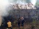 Bajardo: a fuoco un magazzino all'interno del paese, pronto intervento dei Volontari Aib e dei Vvf (Foto)