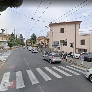 Sanremo, nuovi strumenti per la Polizia Locale: tre dispositivi ai semafori e un sistema per le soste