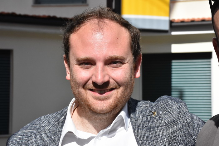 Migranti: Di Muro (Lega) “A Ventimiglia militari mandati sulle spiagge per controllare i bagnanti, mentre in città i migranti la fanno da padroni”