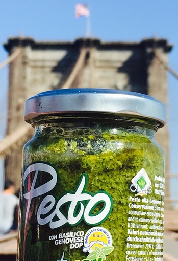 Economia locale all'estero: le eccellenze gastronomiche del marchio imperiese Clas volano a New York Economia locale all'estero: le eccellenze gastronomiche del marchio imperiese Clas volano a New York