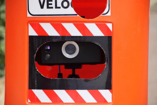 Lotta all'alta velocità a Santo Stefano al Mare: confermati i Velo Ok, arriva un autovelox fisso e una risposta per via Terzorio Lotta all'alta velocità a Santo Stefano al Mare: confermati i Velo Ok, arriva un autovelox fisso e una risposta per via Terzorio